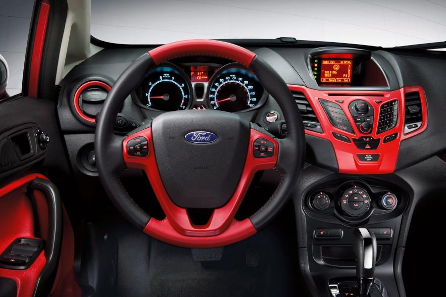  Ford Fiesta 2012 года  (фото 8 из 8)